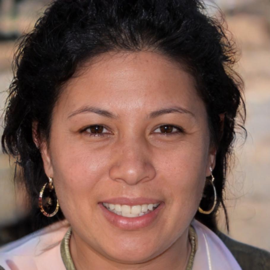 Retrato profesional de Esperanza Villalobos, Coordinadora Académica